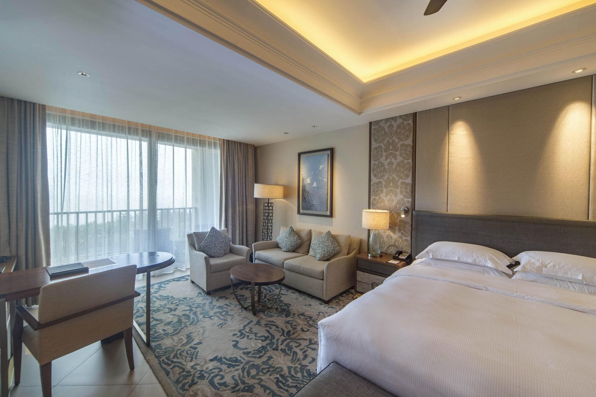 Hilton Haikou Meilan - Beachfront Hotel Exterior foto