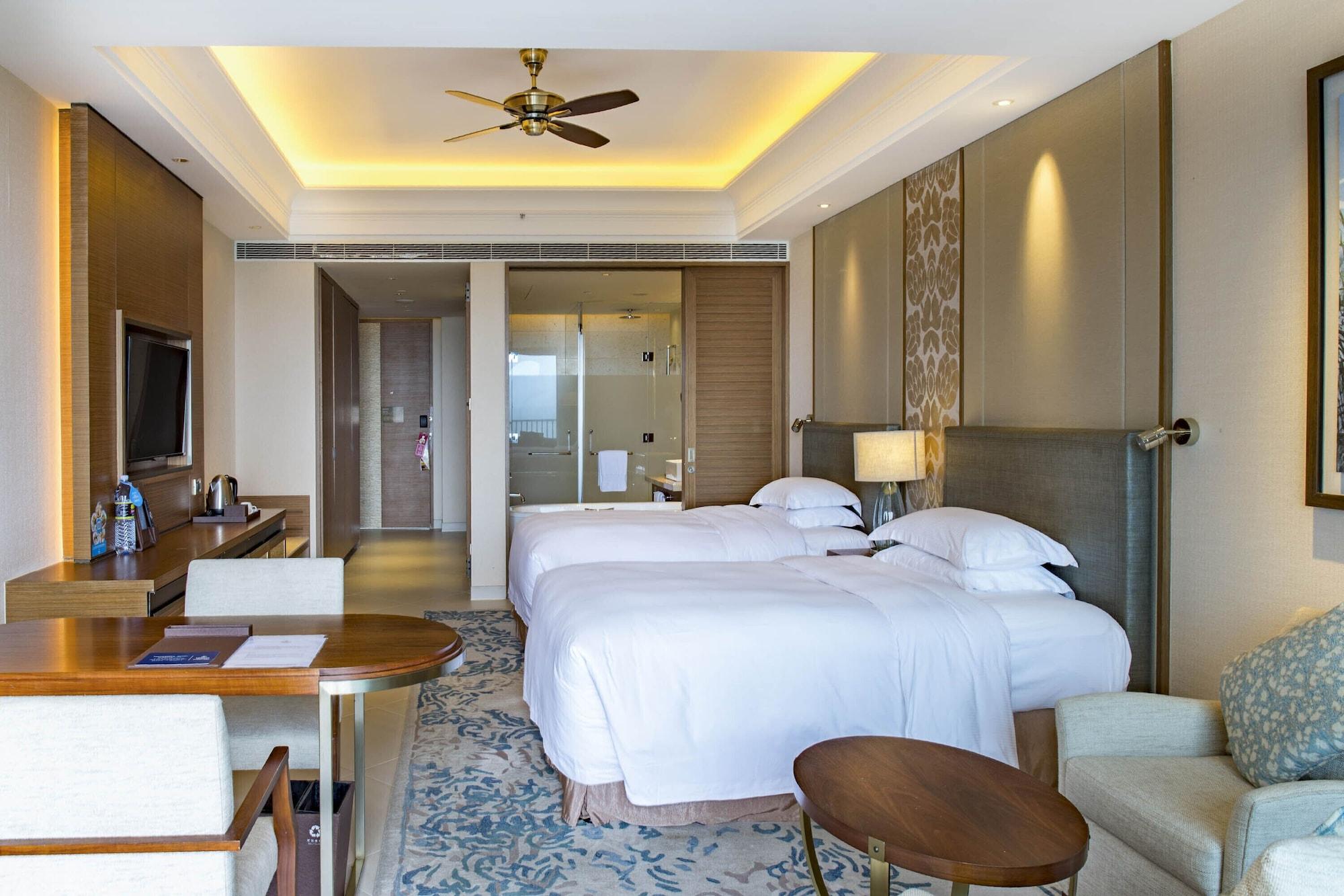 Hilton Haikou Meilan - Beachfront Hotel Exterior foto