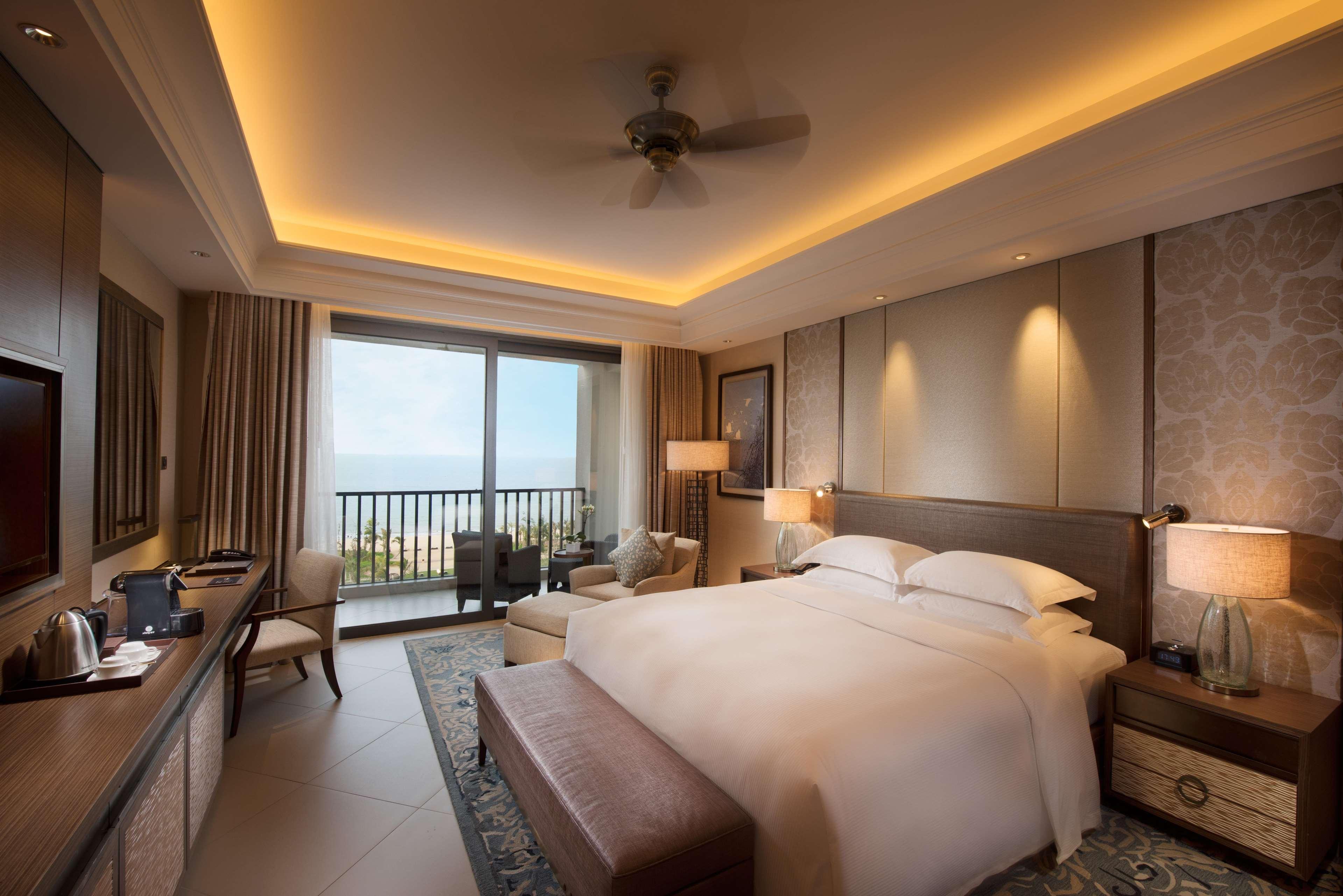 Hilton Haikou Meilan - Beachfront Hotel Exterior foto