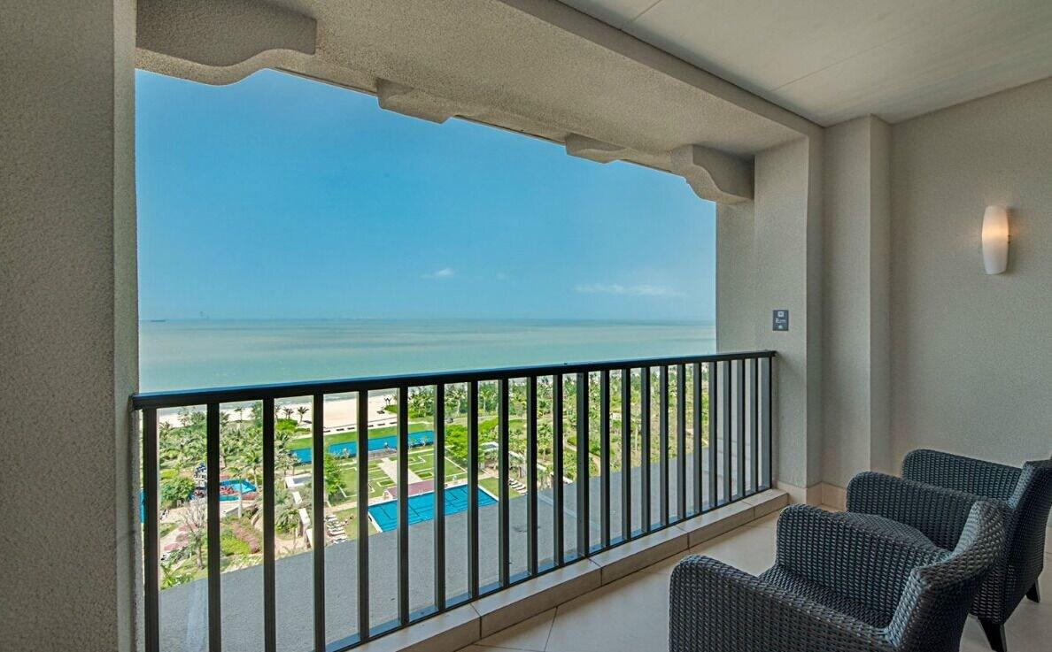 Hilton Haikou Meilan - Beachfront Hotel Exterior foto