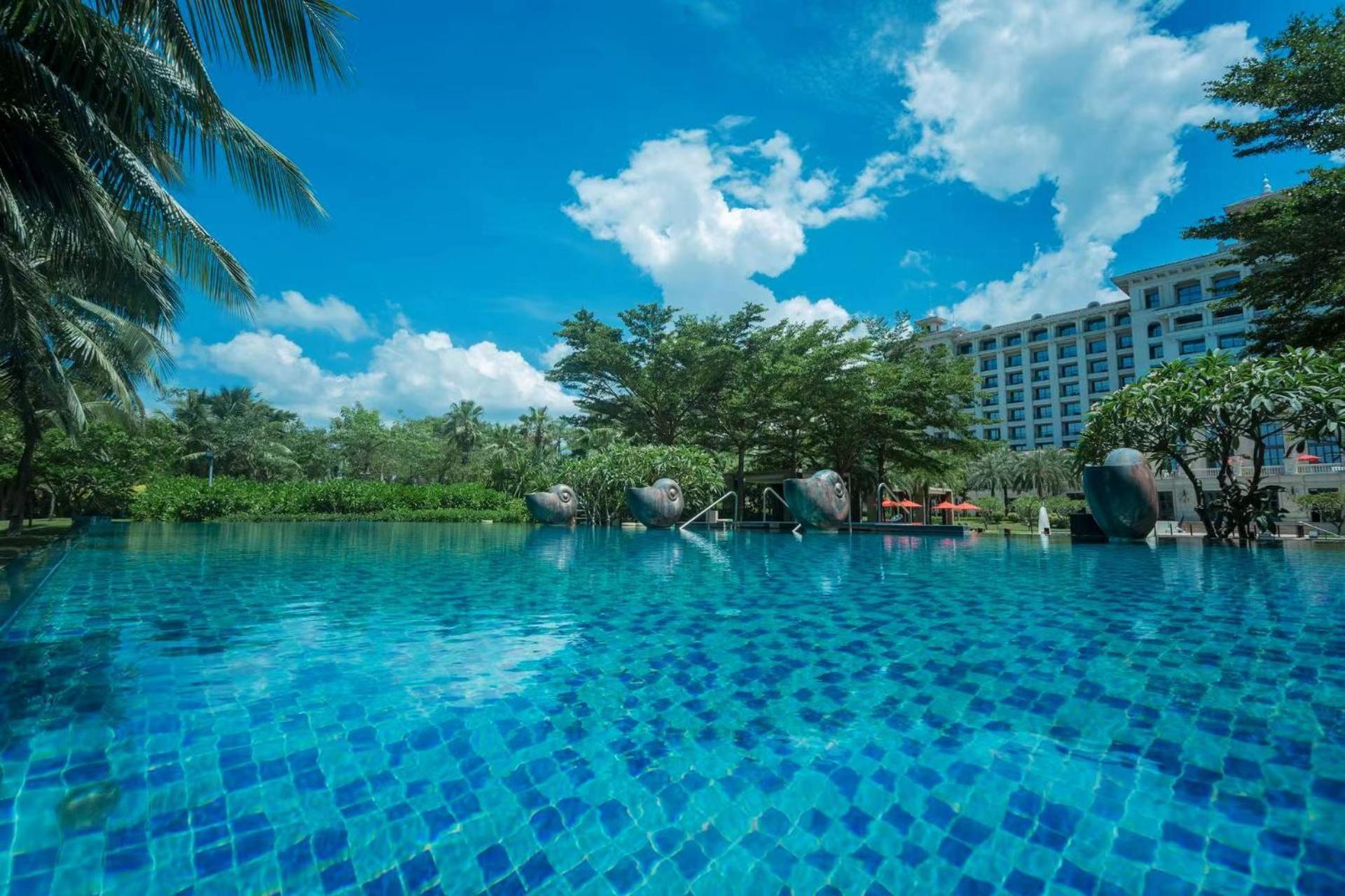 Hilton Haikou Meilan - Beachfront Hotel Exterior foto