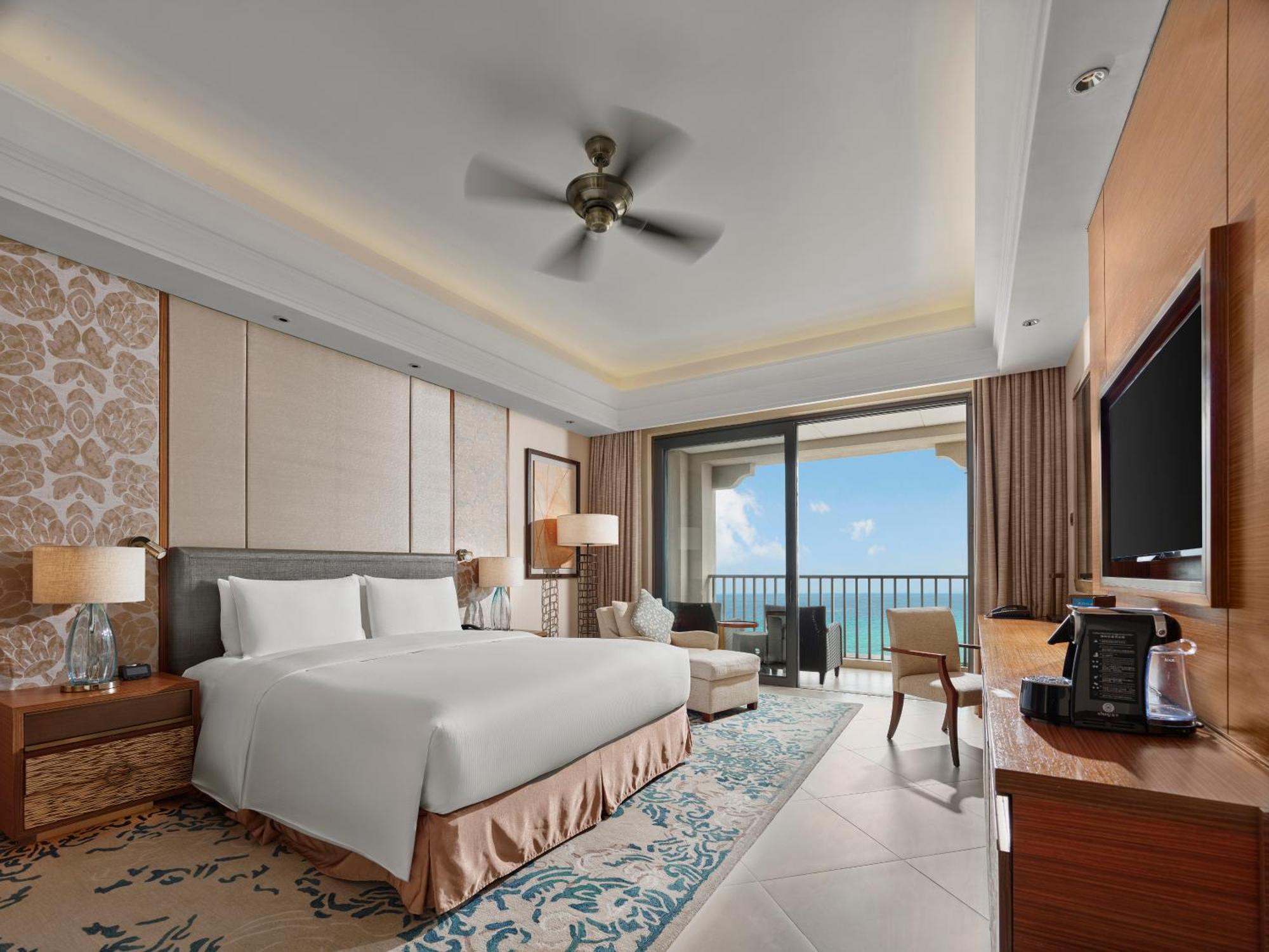 Hilton Haikou Meilan - Beachfront Hotel Exterior foto