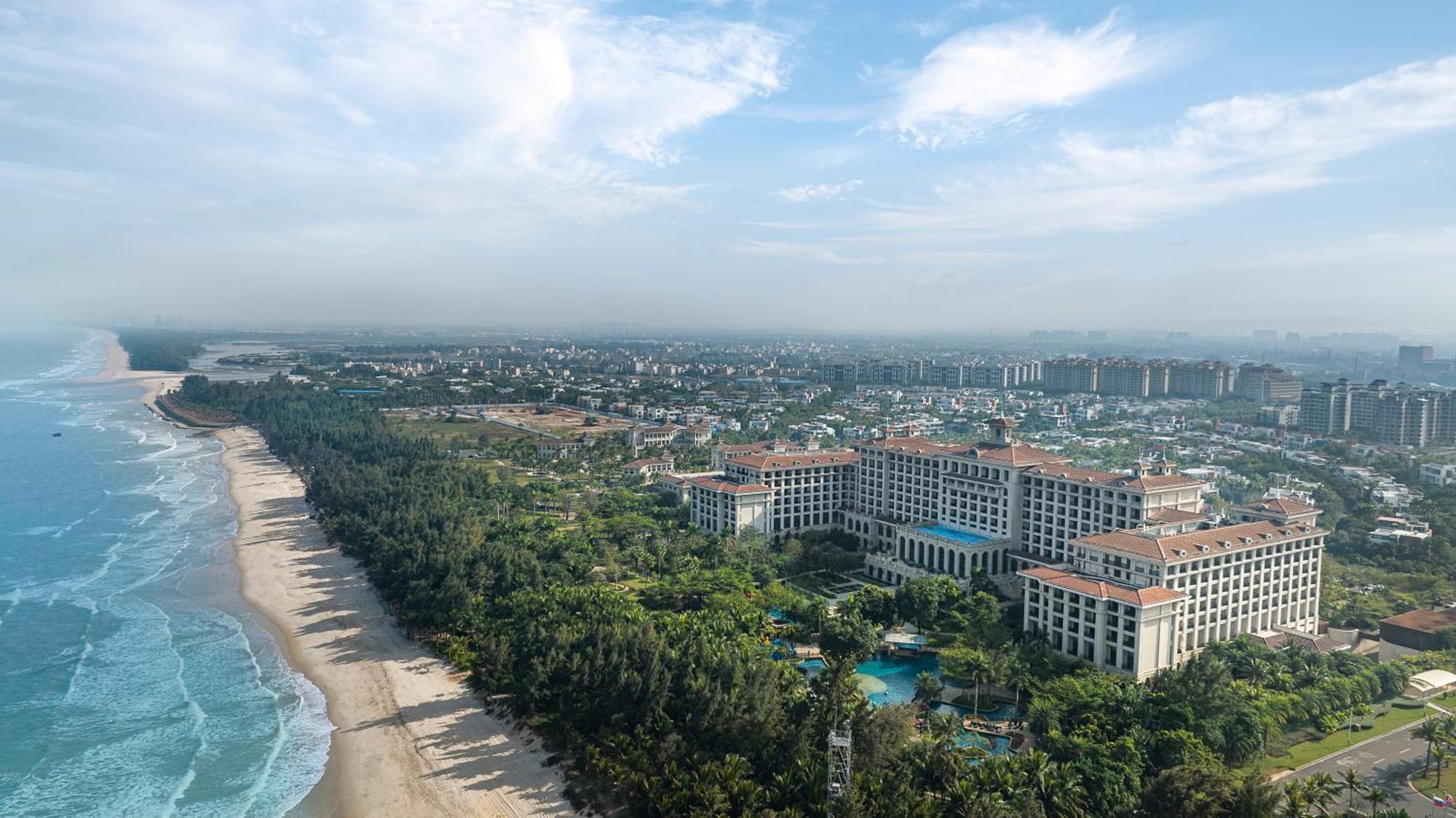 Hilton Haikou Meilan - Beachfront Hotel Exterior foto