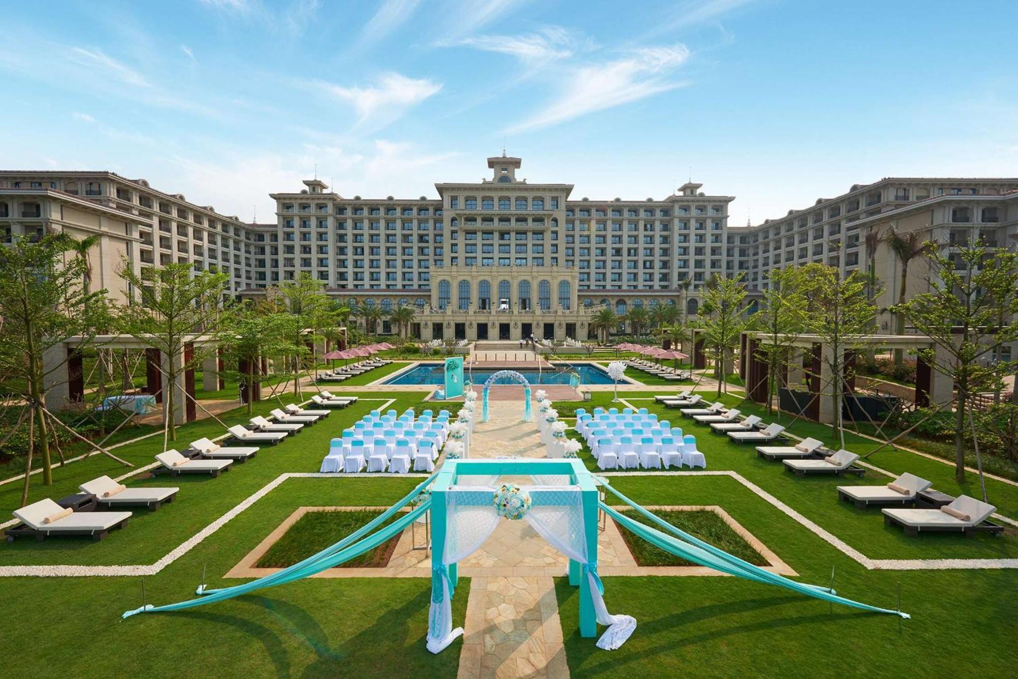 Hilton Haikou Meilan - Beachfront Hotel Exterior foto